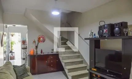 Casa com 2 quartos à venda na Rua Octacílio Celestino Gallo, --, Taboão, São Bernardo do Campo
