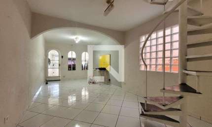 Casa com 2 quartos à venda na Rua Planaltina, --, Utinga, Santo André