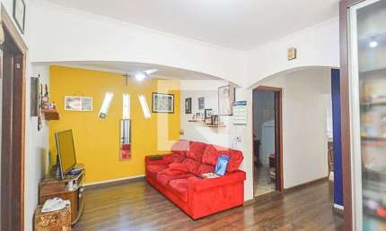 Casa à Venda - Jardim Independência, 3 Quartos,  198 m2