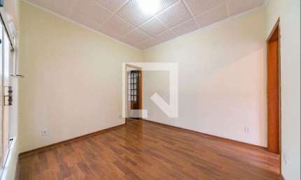Casa à Venda - Parque Bandeirante, 2 Quartos,  129 m2