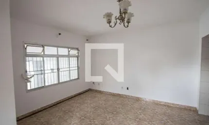 Casa com 5 quartos à venda na Rua Cristóvão Bezerra Dantas, --, Vila Constança, São Paulo