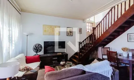 Casa com 2 quartos à venda na Rua Albina Barbosa, --, Cambuci, São Paulo