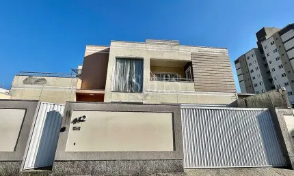 Casa com 3 quartos à venda na Rua Felício Maes, São João, Itajaí