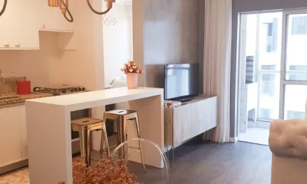 Apartamento mobiliado 1 suíte + 1 dórmitório na praia brava