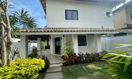 Casa em condomínio fechado com 3 quartos à venda na Rua Francisco das Mercês, Buraquinho, Lauro de Freitas, 10 m2 por R$ 950.000