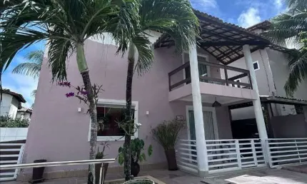 Casa em condomínio fechado com 3 quartos à venda na Rua Milena Ramone Alencar Ramos, Ipitanga, Lauro de Freitas, 135 m2 por R$ 640.000