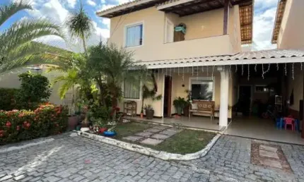 Casa em condomínio fechado com 4 quartos à venda na Rua Itamarajú, Pitangueiras, Lauro de Freitas, 122 m2 por R$ 720.000