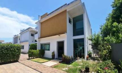 Casa em condomínio fechado com 4 quartos à venda na Rua Praia de Alhanda, Vilas do Atlantico, Lauro de Freitas, 210 m2 por R$ 700.000