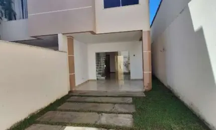 Casa em condomínio fechado com 3 quartos para alugar na AVENIDA BRIGADEIRO ALBERTO COSTA MATOS, PITANGUEIRAS, Pitangueiras, Lauro de Freitas, 130 m2 por R$ 3.000