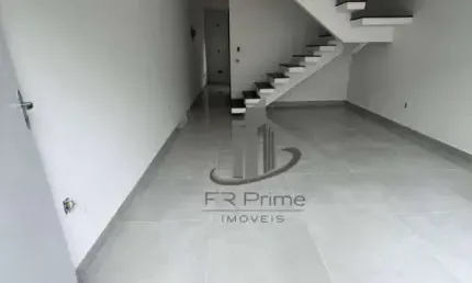 Casa duplex no bairro California, em Barra do Piraí!