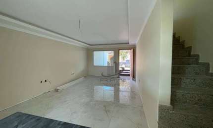 Lindíssina Casa com 3 quartos  à venda por R$ 750.000 - Jardim Belvedere - Volta Redonda/RJ
