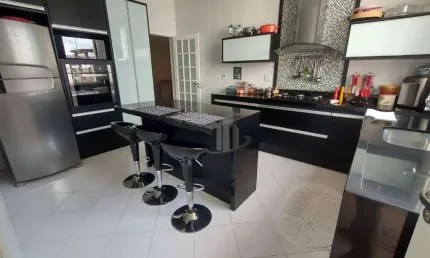 Maravilhosa casa DUPLEX com 3 quartos à venda, 273 m² por R$ 1.850.000 - Morada da Colina - Volta Redonda/RJ