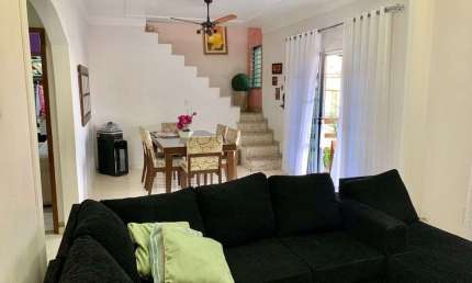 Excelente casa com 3 quartos por R$ 590.000 - Retiro - Volta Redonda