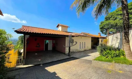 Casa com 3 quartos à venda, 154 m² por R$ 599.000 - Jardim Suíça - Volta Redonda/RJ