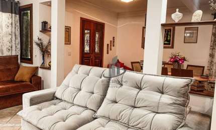 Casa com 3 suítes à venda por R$ 1.500.000 - Vila Santa Cecília - Volta Redonda/RJ