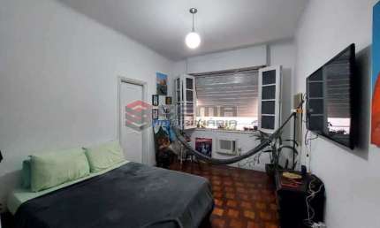 Apartamento com 2 quartos à venda na Avenida Beira-Mar, Centro, Rio de Janeiro, 60 m2 por R$ 370.000