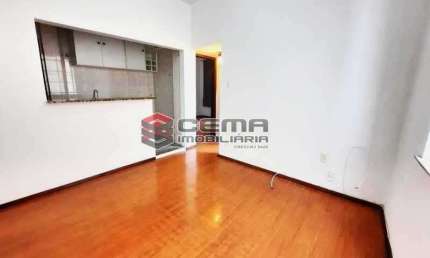 Apartamento com 2 quartos à venda na Rua Buarque de Macedo, Flamengo, Rio de Janeiro, 50 m2 por R$ 570.000