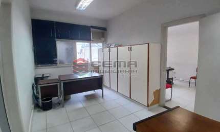 Sala comercial com 3 salas para alugar na Rua Gonçalves Dias, Centro, Rio de Janeiro, 82 m2 por R$ 2.000