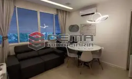 Apartamento com 3 quartos à venda na Rua Marquês de Olinda, Botafogo, Rio de Janeiro, 83 m2 por R$ 1.000.000