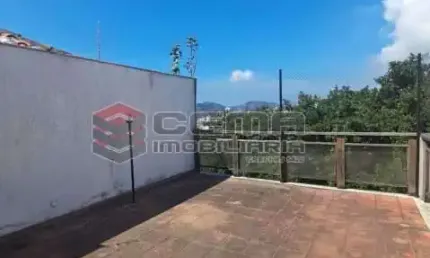Casa com 4 quartos à venda na Rua Hermenegildo de Barros, Santa Teresa, Rio de Janeiro, 233 m2 por R$ 900.000