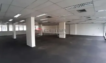 Sala comercial com 16 salas para alugar na Rua Dezenove de Fevereiro, Botafogo, Rio de Janeiro, 700 m2 por R$ 30.000