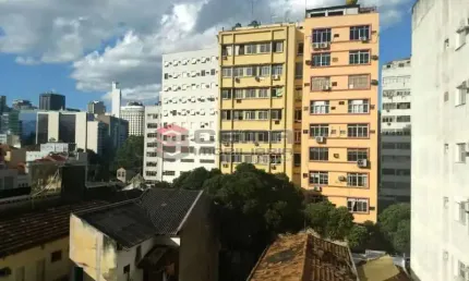 Casa com 4 quartos à venda na Rua Joaquim Silva, Centro, Rio de Janeiro, 71 m2 por R$ 650.000