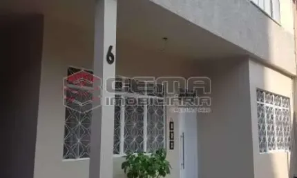 Casa com 4 quartos à venda na Travessa Paulo César, Jardim Panamá, Duque de Caxias, 200 m2 por R$ 570.000