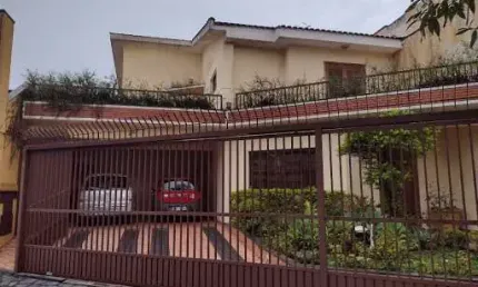 Sobrado com 3 dormitórios à venda, 245 m² por R$ 901.000,00 - Jardim Teles de Menezes - Santo André/SP