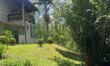 Sobrado com 4 dormitórios à venda, 350 m² por R$ 1.350.000,00 - Ipelândia - Suzano/SP