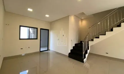 Sobrados à venda no bairro Vila Adriana em Foz do Iguaçu - PR