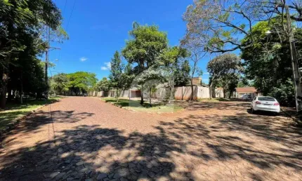 Terreno à venda no Jardim Guarapuava II em Foz do Iguaçu.