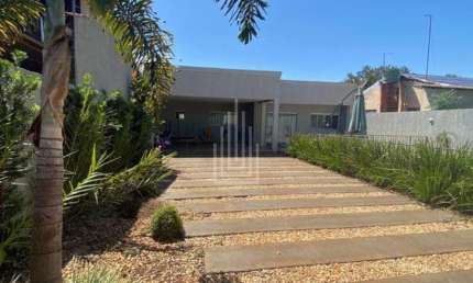 Casa à venda no bairro Três Lagoas em Foz do Iguaçu.