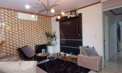 Casa disponível para venda no Jardim Petrópolis em Foz do Iguaçu.