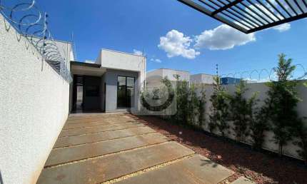 Casa para locação no Bairro Jardim Cataratas em Foz do Iguaçu.