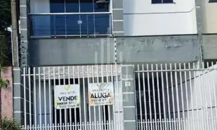 Sobrado a venda na região da Vila A em Foz do Iguaçu. Próximo ao gramadao.