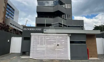 Apartamento à venda no Edifício Normandie em Foz do Iguaçu.