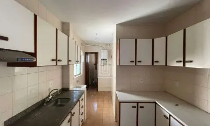 Apartamento no Edifício Saint Peter no centro de Foz do Iguaçu