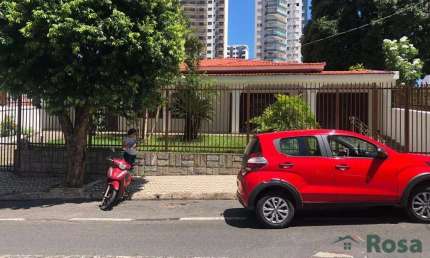 Casa com 4 quartos para alugar no Goiabeiras, Cuiabá 