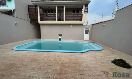 Sobrado para venda, 6 quartos,  sendo duas suítes, Jardim Califórnia, Cuiabá - SO5614