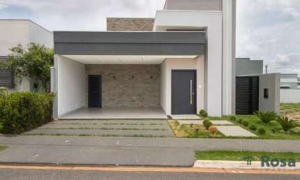 Casa Térrea à Venda com 3 Suítes no Condomínio Primor das Torres, Cuiabá. - CA6965
