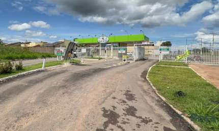 Casa com 3 Quarto(s), sendo 1 Suíte, amplo Quintal no Distrito Industrial, Cuiabá. - CA7462