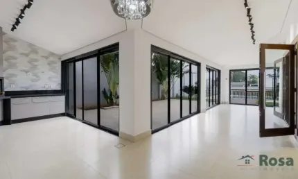 Sobrado à Venda com 5 Suíte(s), móveis planejado, no Condomínio Alphagarden, Cuiabá. - SO7918