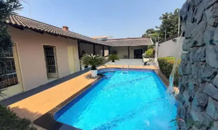 Casa térrea á venda com 3 quarto(s) sendo 1 suíte master, próximo ao centro de várzea grande. - 23921