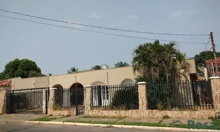 Casa com 5 quartos à venda na Rua Oir Castilho, Cidade Alta, Cuiabá