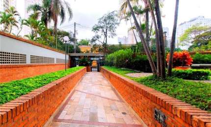 Apartamento 110m² 4 dormitórios 1 suíte 3 banheiros travessa da Av Sócrates no Jardim Marajoara R$979.000,00