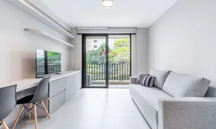 Vende estúdio alto padrão, mobiliado, 33m², ao lado da FAAP, prédio com lazer, R$930.000.