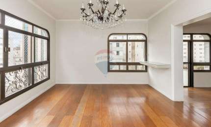 PRÉDIO CLÁSSICO DO JARDINS C/MUITA ELEGÂNCIA -Á.útil 288m² c/4 dorms(3 suítes com closets),varandas,4 vagas de garagem e depósito P/R$5,3MM