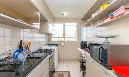 Encantador apartamento 3 dormitórios no bairro Emiliano Perneta em Pinhais