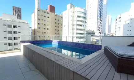 Harmonioso apartamento  no Águas do Iguassu em Camboriú.