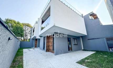 Casa com 3 quartos à venda na Travessa Ferreira, 20, Uberaba, Curitiba
